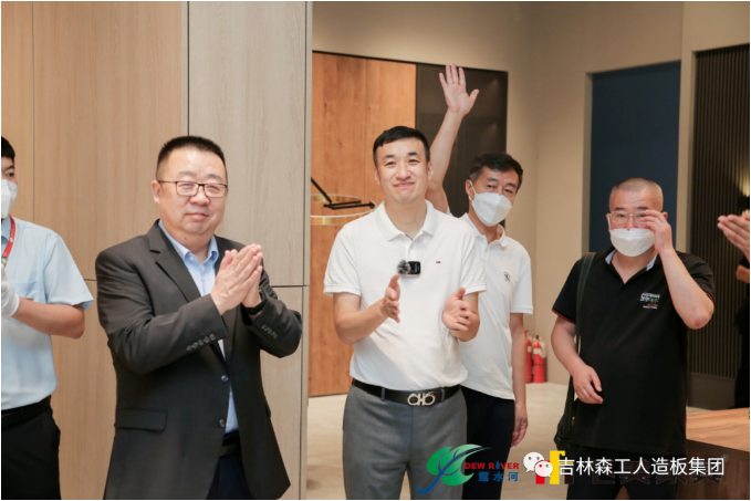 以品質(zhì)之名，赴飛美之約-飛美家具13周年慶，吉林森工露水河特來祝賀